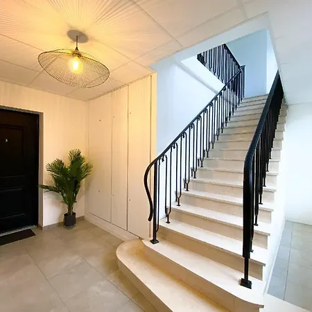 Apartment White House Dhavernas - Free Parking - Proche Centre *