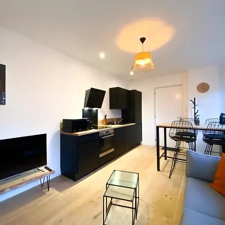 Apartment White House Dhavernas - Free Parking - Proche Centre Amiens