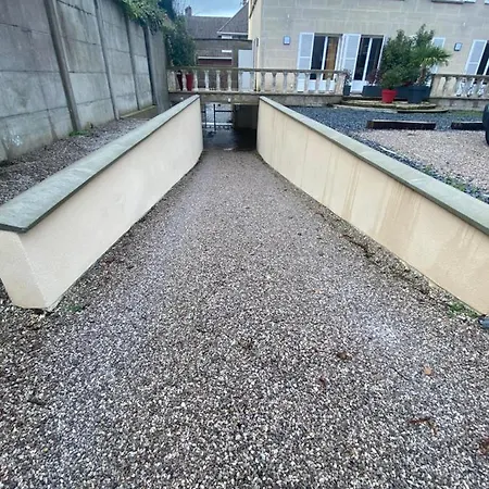 White House Dhavernas - Free Parking - Proche Centre Apartment Amiens