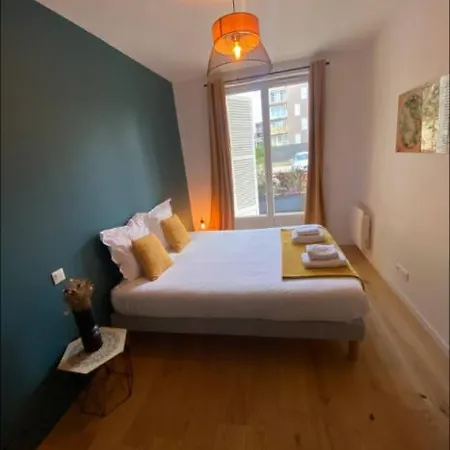 White House Dhavernas - Free Parking - Proche Centre Apartment