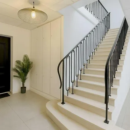 Apartment White House Dhavernas - Privee - - Parking Gratuit Amiens