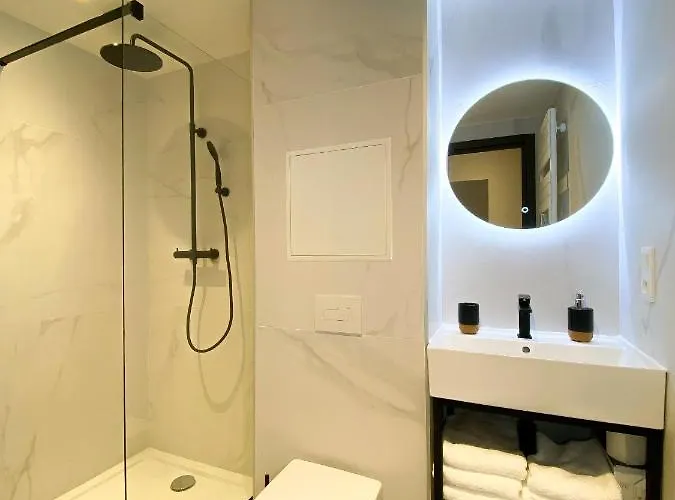 Apartment White House Dhavernas - Privee - - Parking Gratuit Amiens